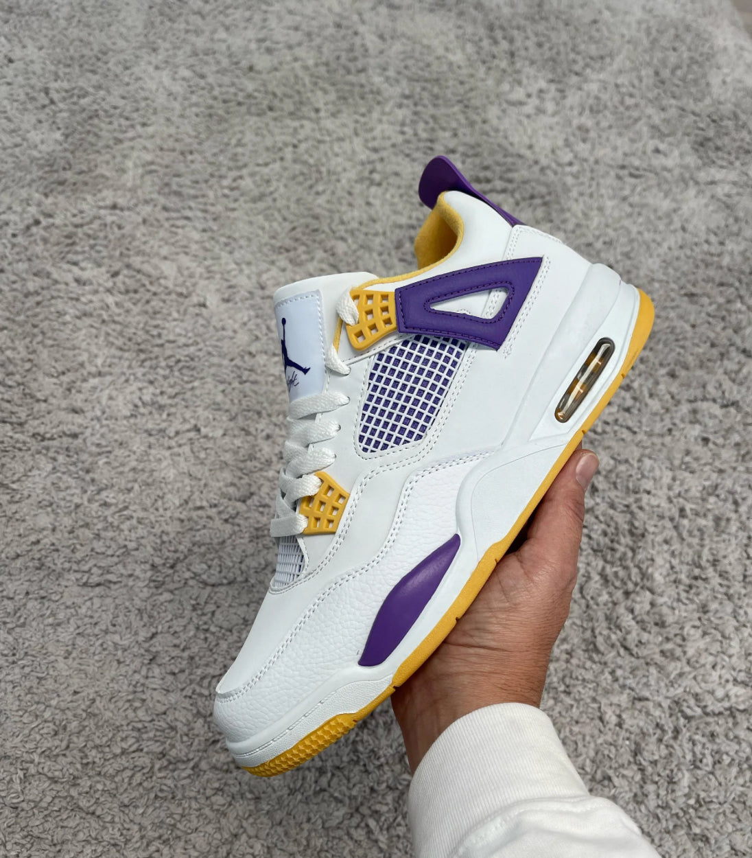 AIR JORDAN 4 LEAKERS