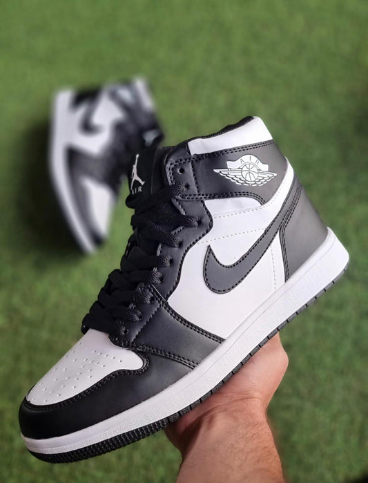 Jordan 1 Retro Black