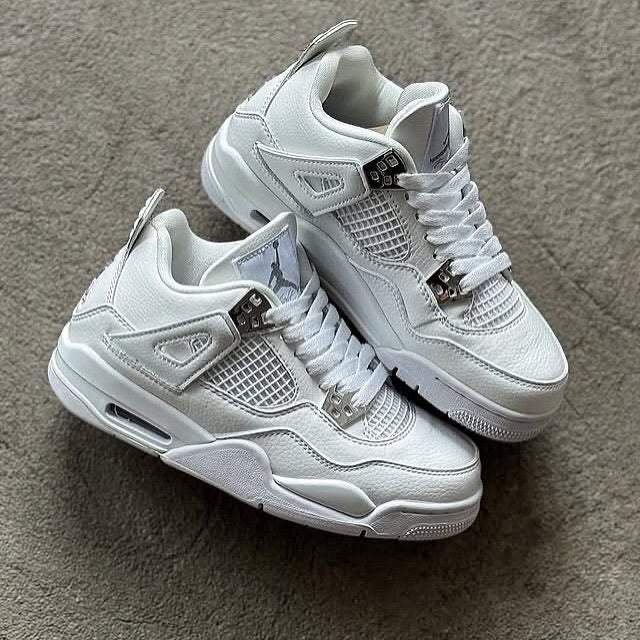 Jordan 4 WHITE