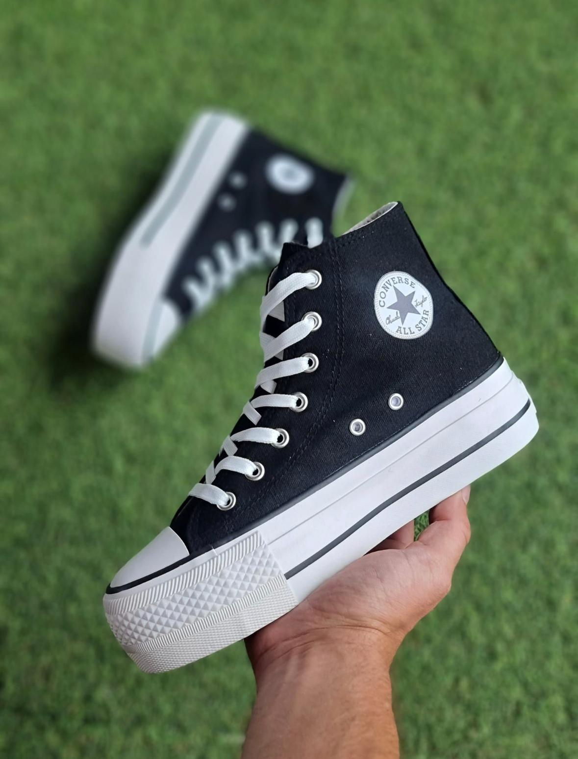 Converse Plus Black