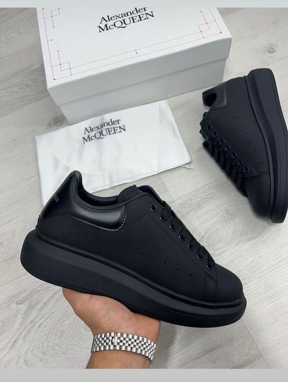 Alexander McQueen Black